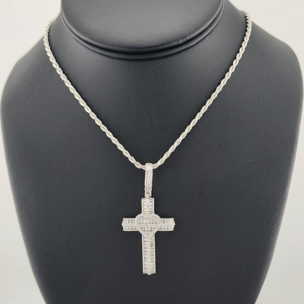 925 Silver Cross in Heart Necklace – Faith-Inspired Jewelry, Gift-Ready - Picture 6 of 8